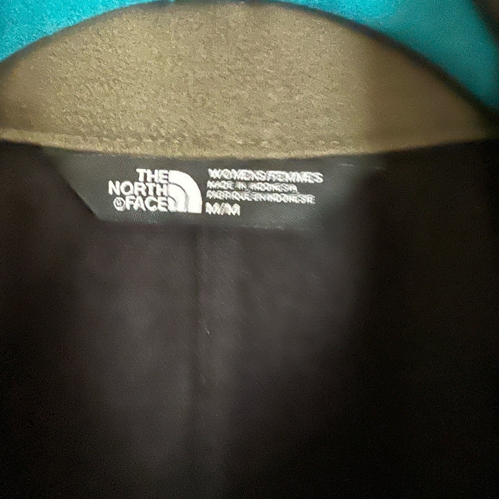 North Face Jacket - Light, Shell Material - image 6